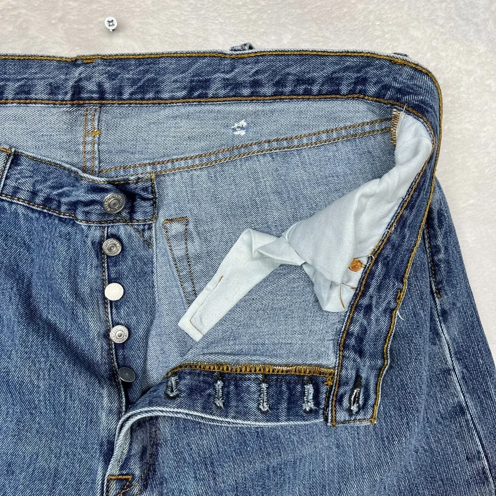 Levi's 501 Jeans Blue Denim‎ Mid Rise Classic Straight Button Fly 38X31 - Flaws